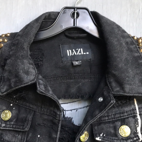 Distressed denim jacket - Picture 9 of 16